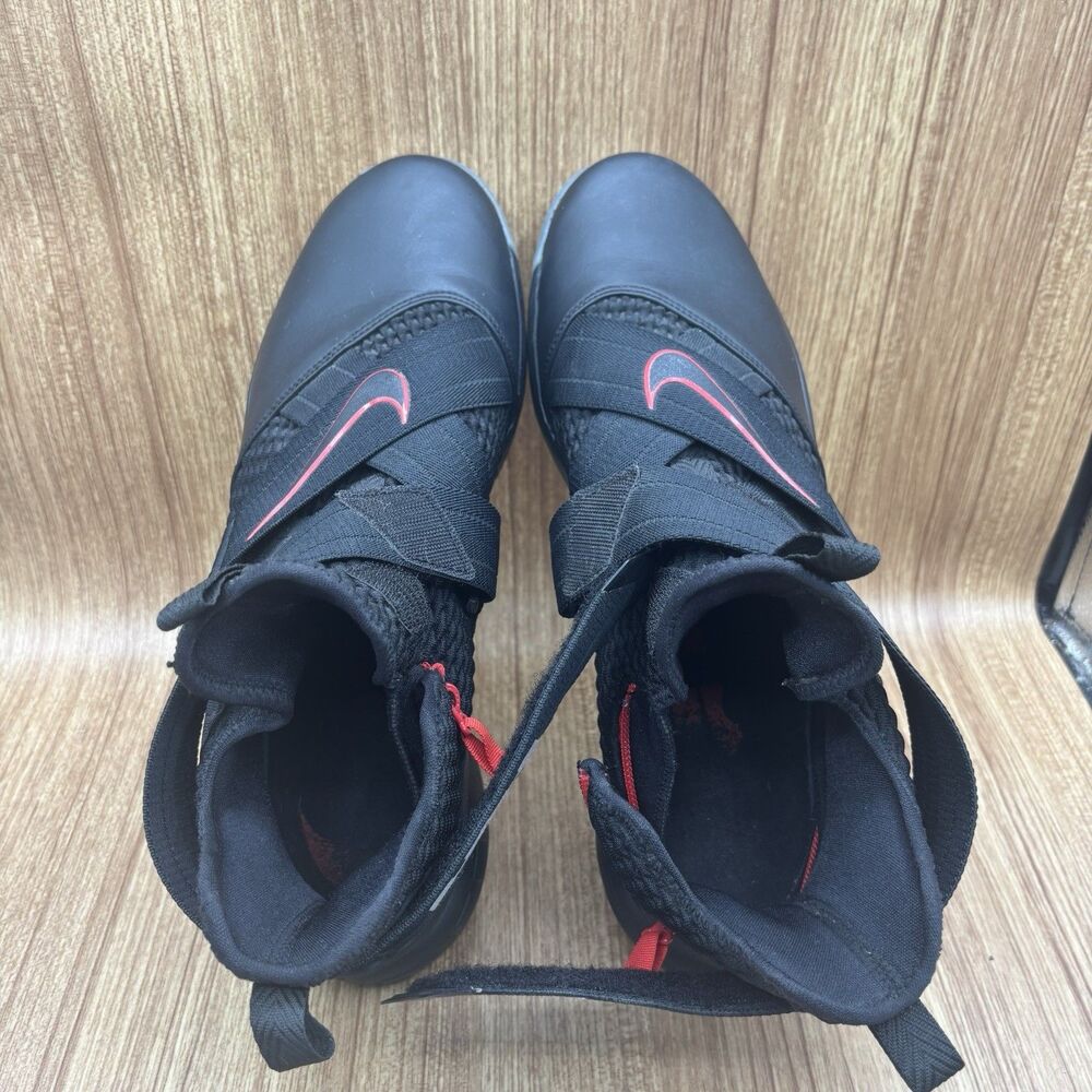 LEBRON SOLDIER XII FLYEASE Black/University Red Shoes Men's Size 12.5 - Picture 8 of 11